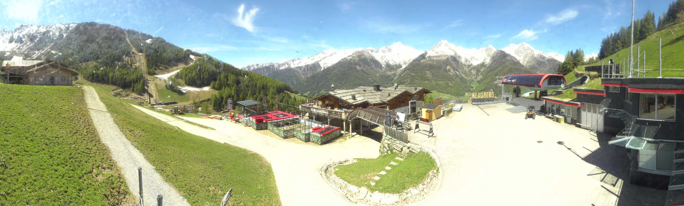 Archived image Webcam Klausberg - mountain restaurant Kristallalm in Ahrn Valley (South Tyrol)