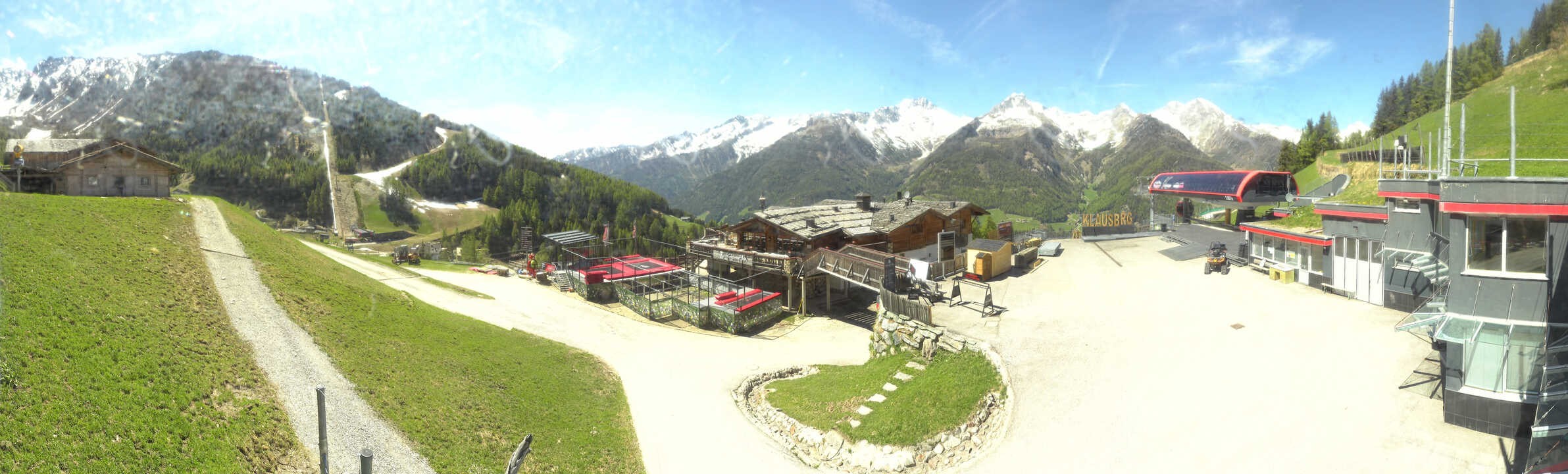 Archived image Webcam Klausberg - mountain restaurant Kristallalm in Ahrn Valley (South Tyrol)