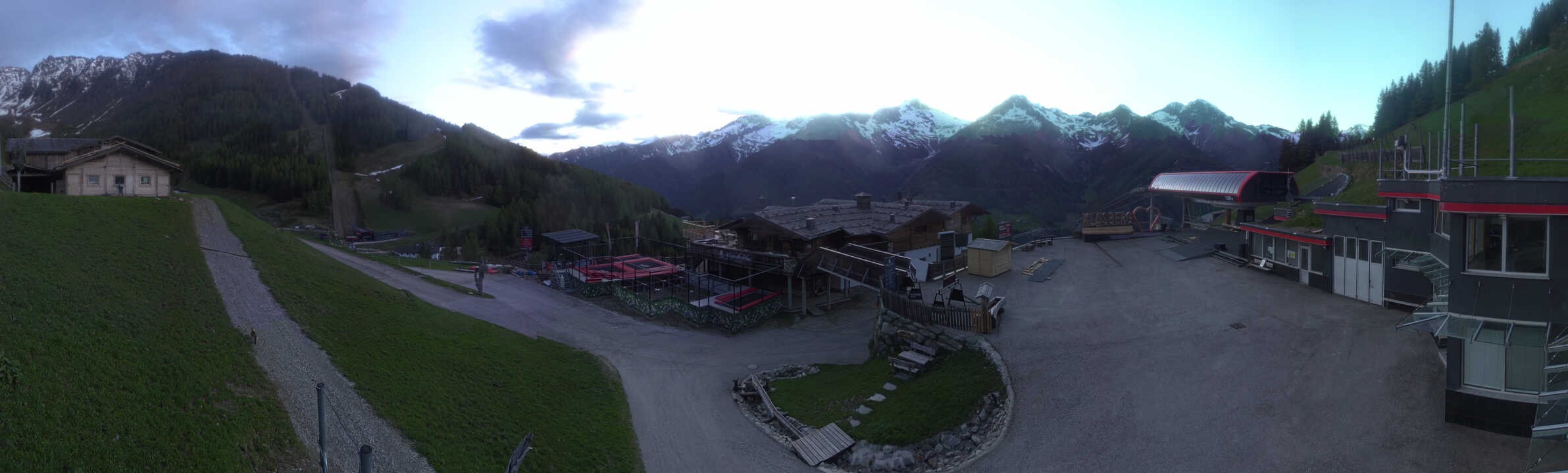 Archiv Foto Webcam Klausberg - Blick auf Kristallalm im Ahrntal (Südtirol)