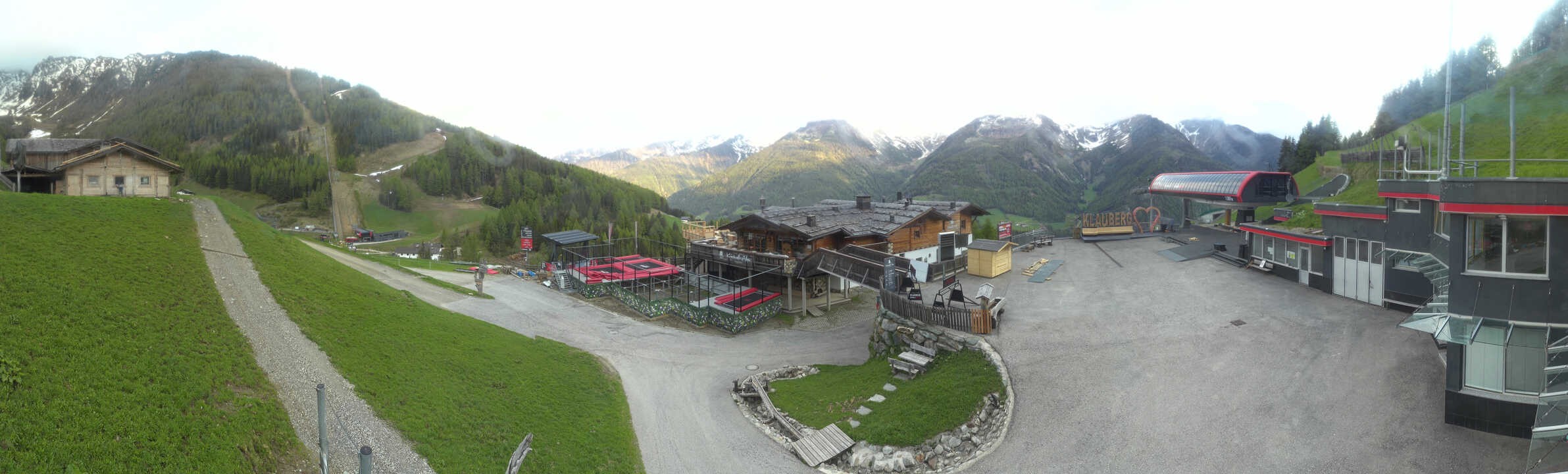 Archived image Webcam Klausberg - mountain restaurant Kristallalm in Ahrn Valley (South Tyrol)