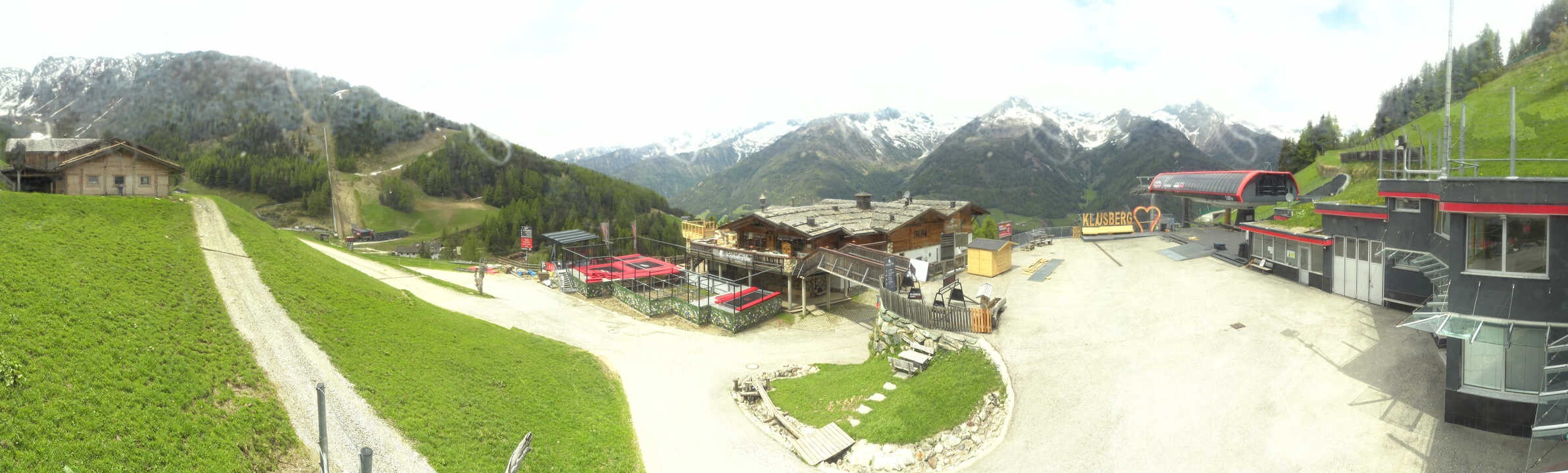 Archived image Webcam Klausberg - mountain restaurant Kristallalm in Ahrn Valley (South Tyrol)