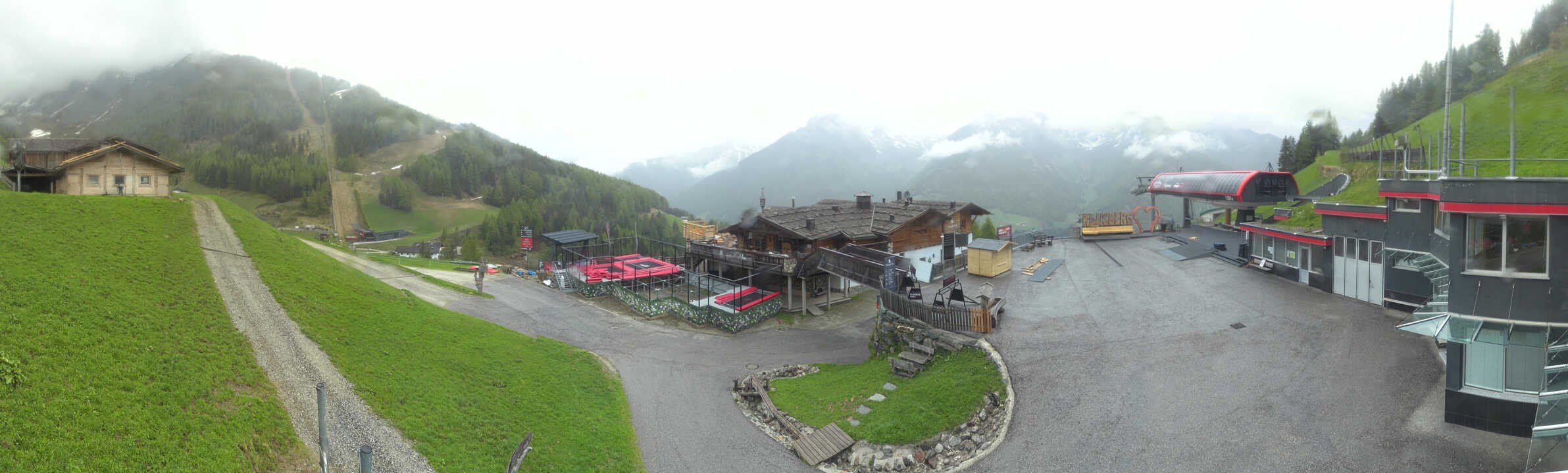 Archived image Webcam Klausberg - mountain restaurant Kristallalm in Ahrn Valley (South Tyrol)