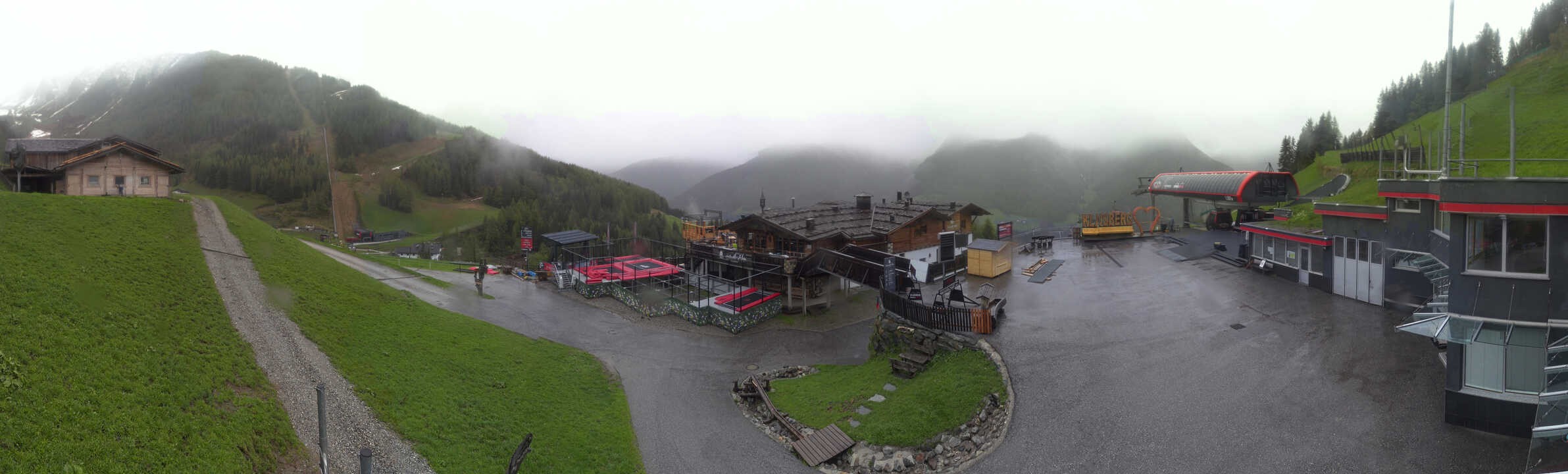 Archived image Webcam Klausberg - mountain restaurant Kristallalm in Ahrn Valley (South Tyrol)