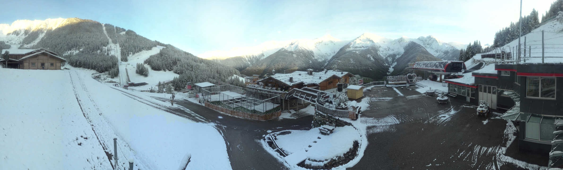 Archived image Webcam Klausberg - mountain restaurant Kristallalm in Ahrn Valley (South Tyrol)