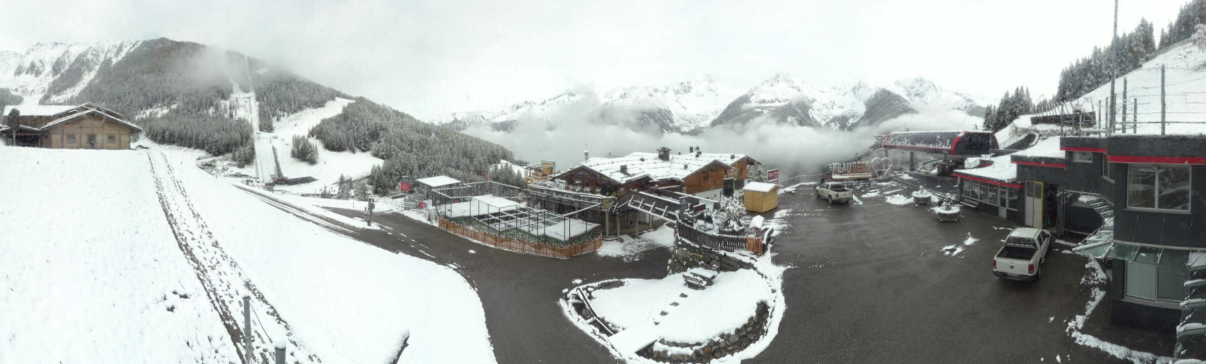 Archived image Webcam Klausberg - mountain restaurant Kristallalm in Ahrn Valley (South Tyrol)