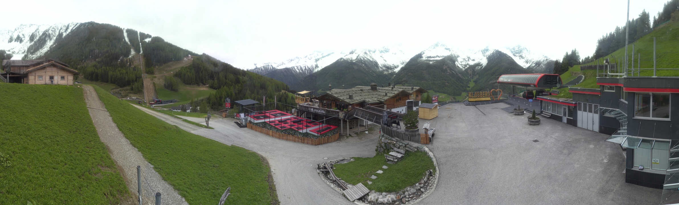 Archived image Webcam Klausberg - mountain restaurant Kristallalm in Ahrn Valley (South Tyrol)