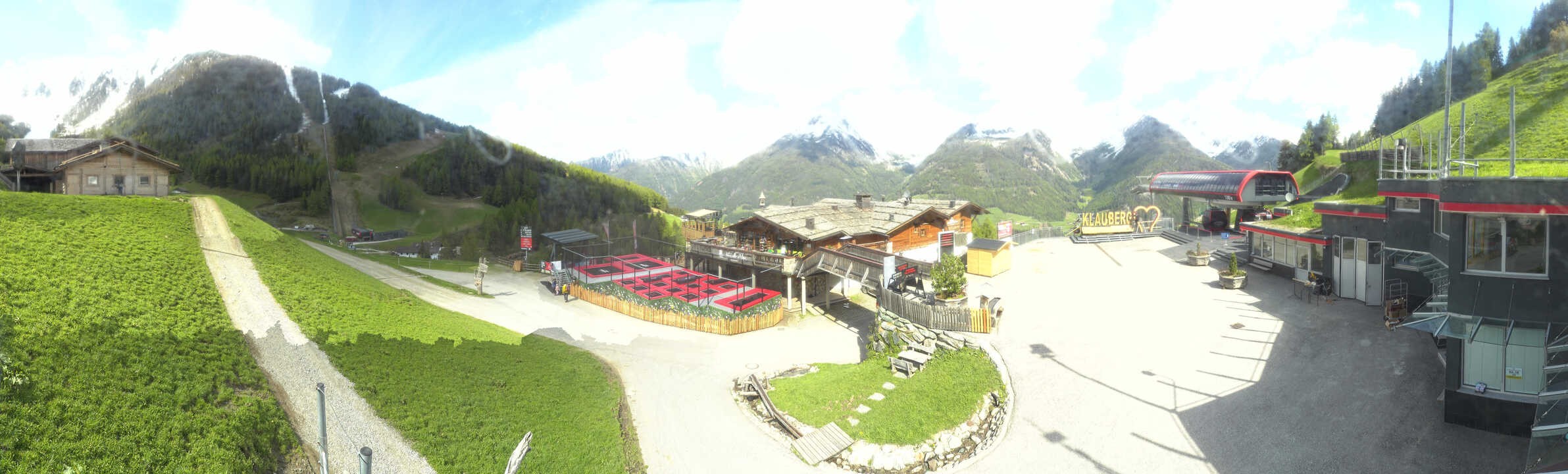 Archived image Webcam Klausberg - mountain restaurant Kristallalm in Ahrn Valley (South Tyrol)