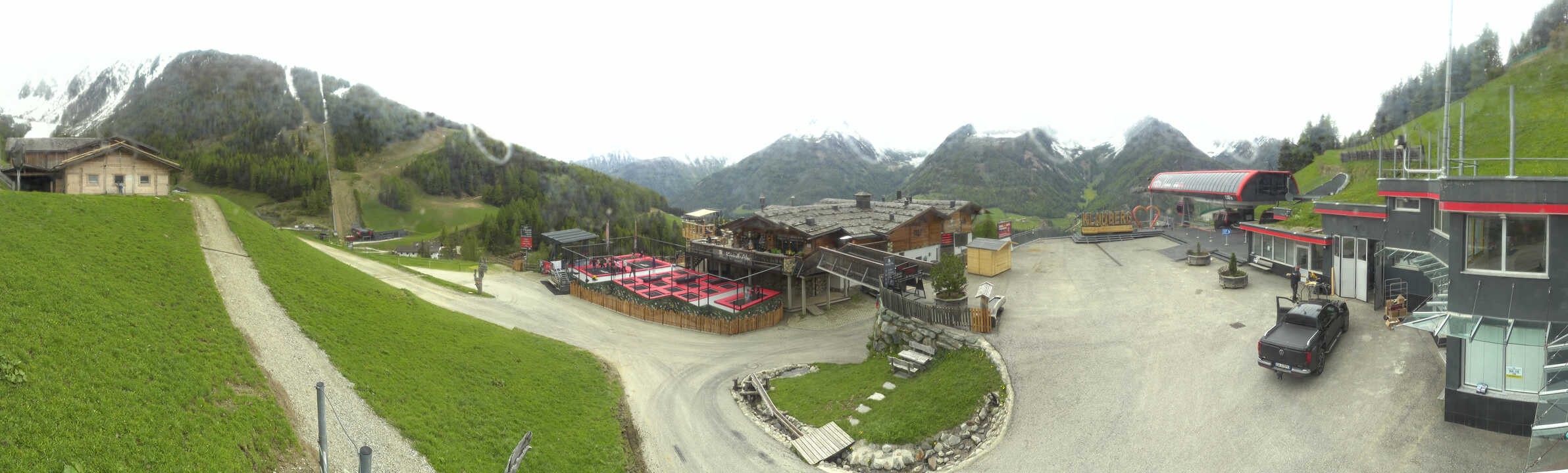 Archived image Webcam Klausberg - mountain restaurant Kristallalm in Ahrn Valley (South Tyrol)
