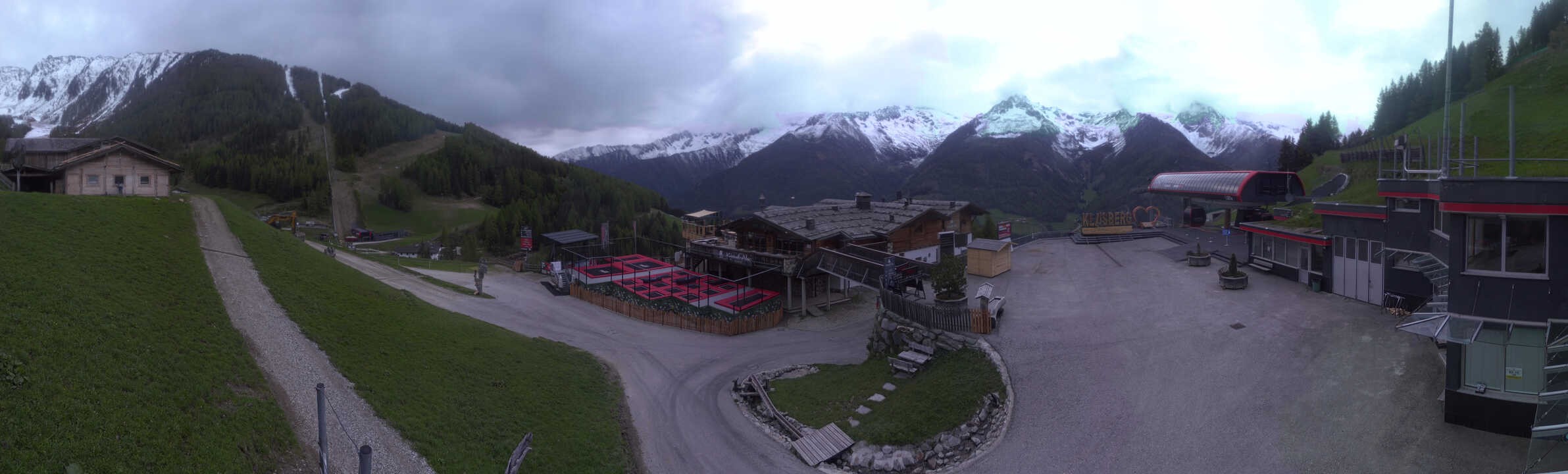 Archived image Webcam Klausberg - mountain restaurant Kristallalm in Ahrn Valley (South Tyrol)