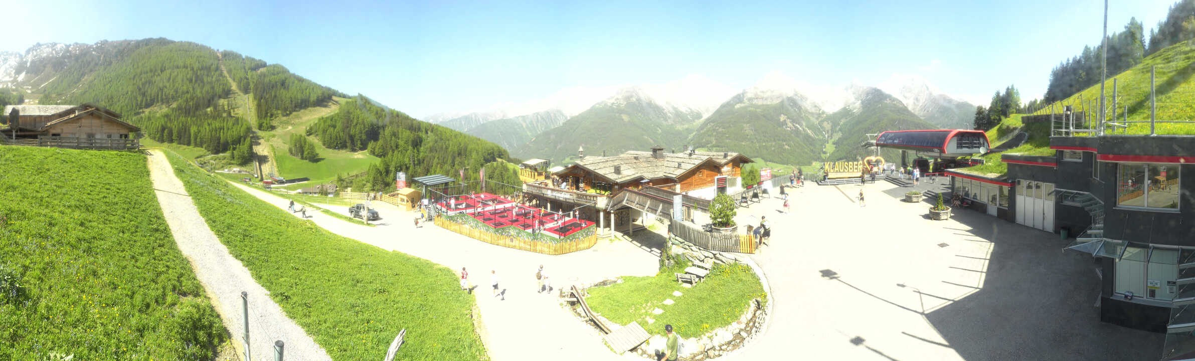 Archived image Webcam Klausberg - mountain restaurant Kristallalm in Ahrn Valley (South Tyrol)