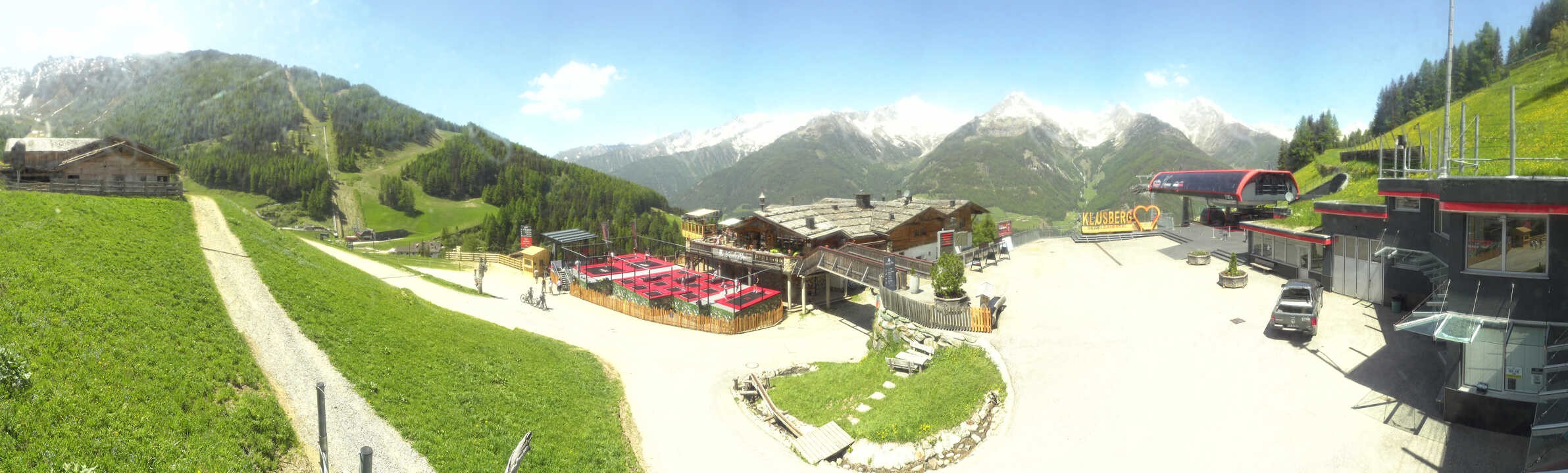 Archived image Webcam Klausberg - mountain restaurant Kristallalm in Ahrn Valley (South Tyrol)