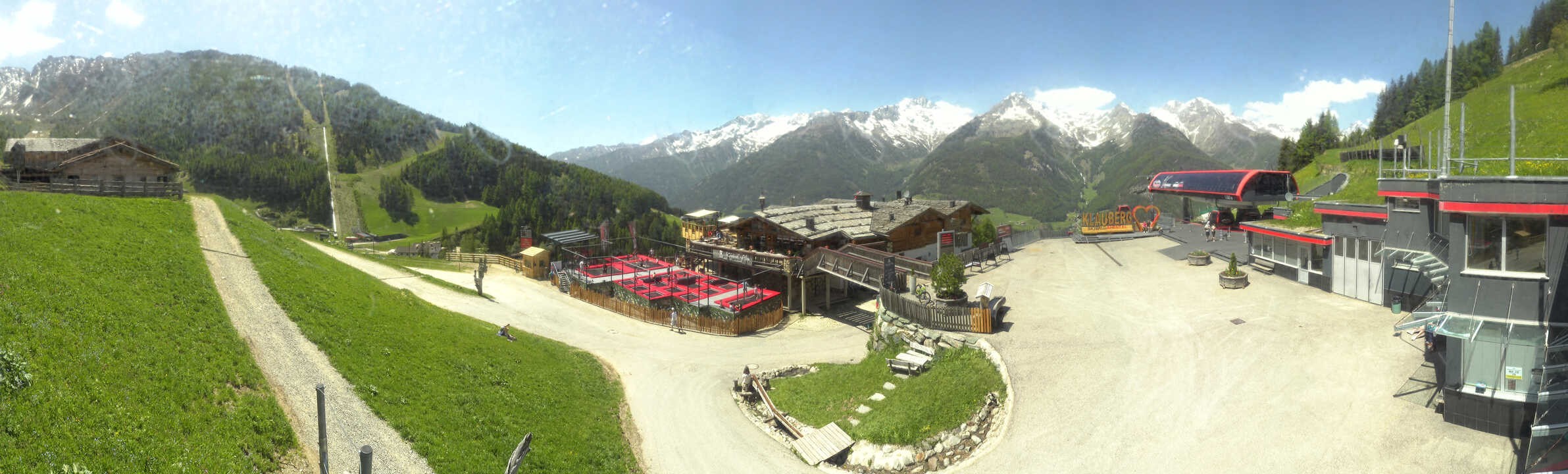 Archived image Webcam Klausberg - mountain restaurant Kristallalm in Ahrn Valley (South Tyrol)