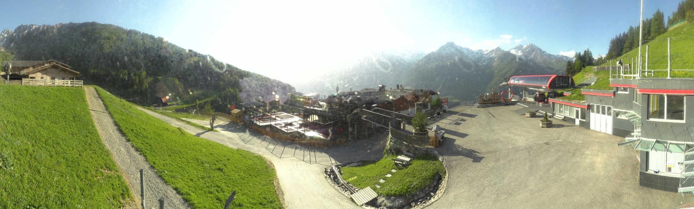 Archived image Webcam Klausberg - mountain restaurant Kristallalm in Ahrn Valley (South Tyrol)
