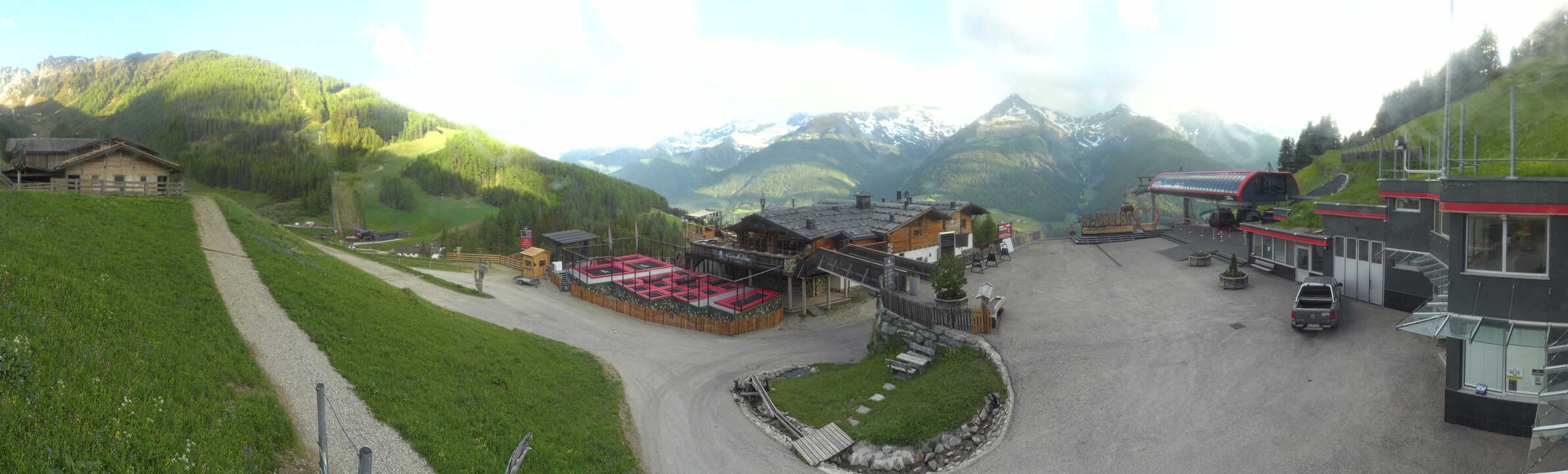Archived image Webcam Klausberg - mountain restaurant Kristallalm in Ahrn Valley (South Tyrol)