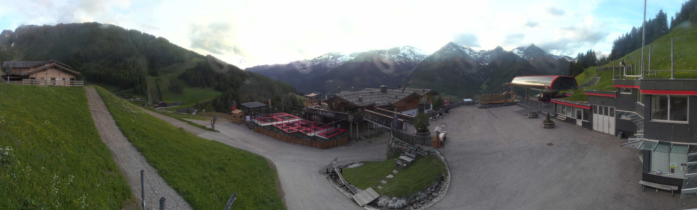 Archived image Webcam Klausberg - mountain restaurant Kristallalm in Ahrn Valley (South Tyrol)