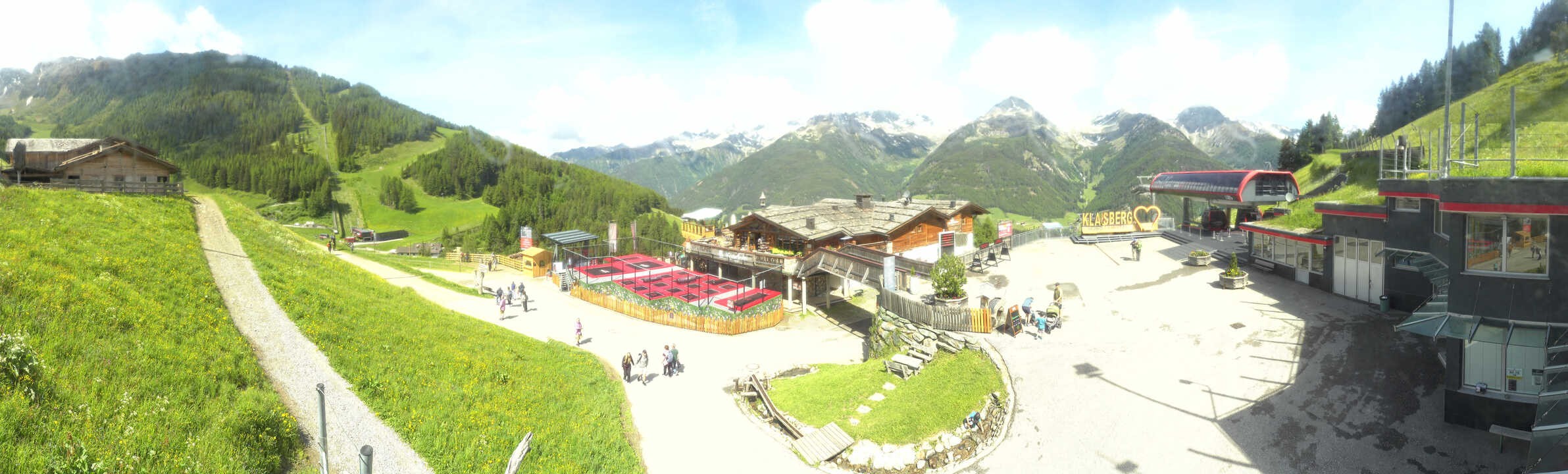 Archived image Webcam Klausberg - mountain restaurant Kristallalm in Ahrn Valley (South Tyrol)