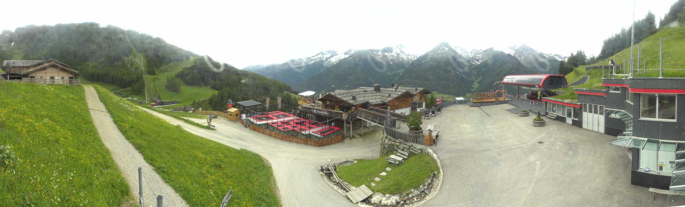 Archived image Webcam Klausberg - mountain restaurant Kristallalm in Ahrn Valley (South Tyrol)