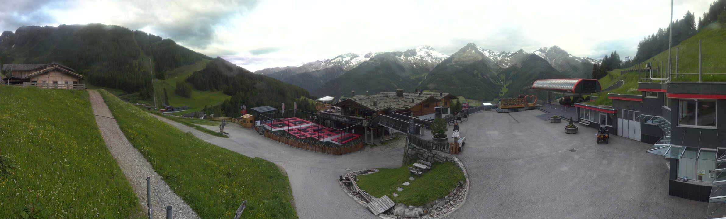 Archived image Webcam Klausberg - mountain restaurant Kristallalm in Ahrn Valley (South Tyrol)
