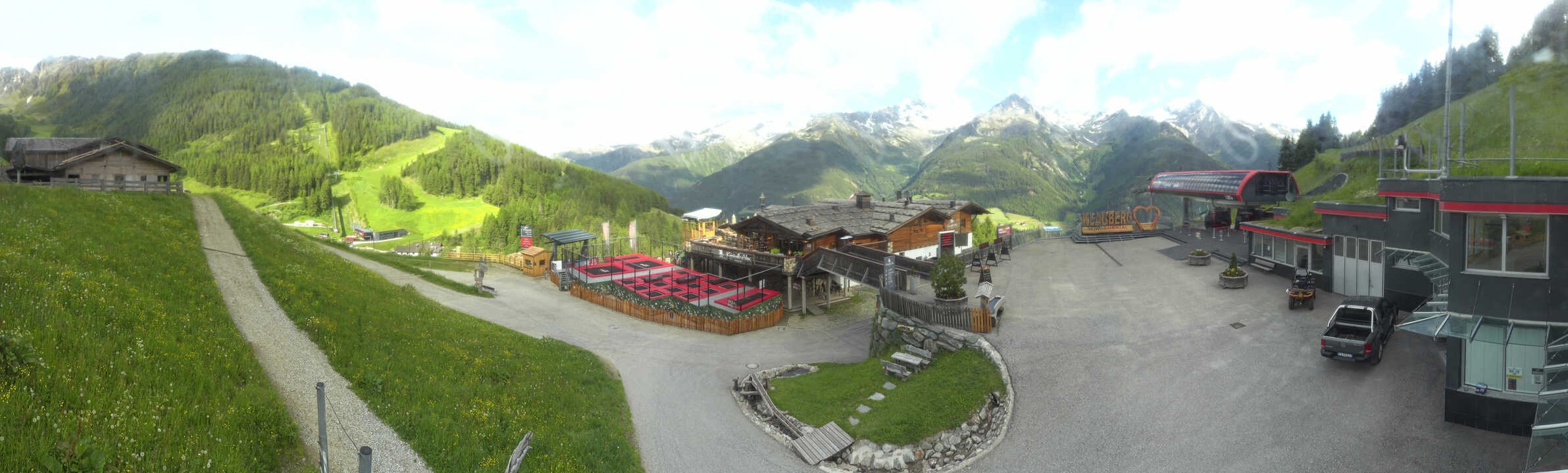 Archived image Webcam Klausberg - mountain restaurant Kristallalm in Ahrn Valley (South Tyrol)