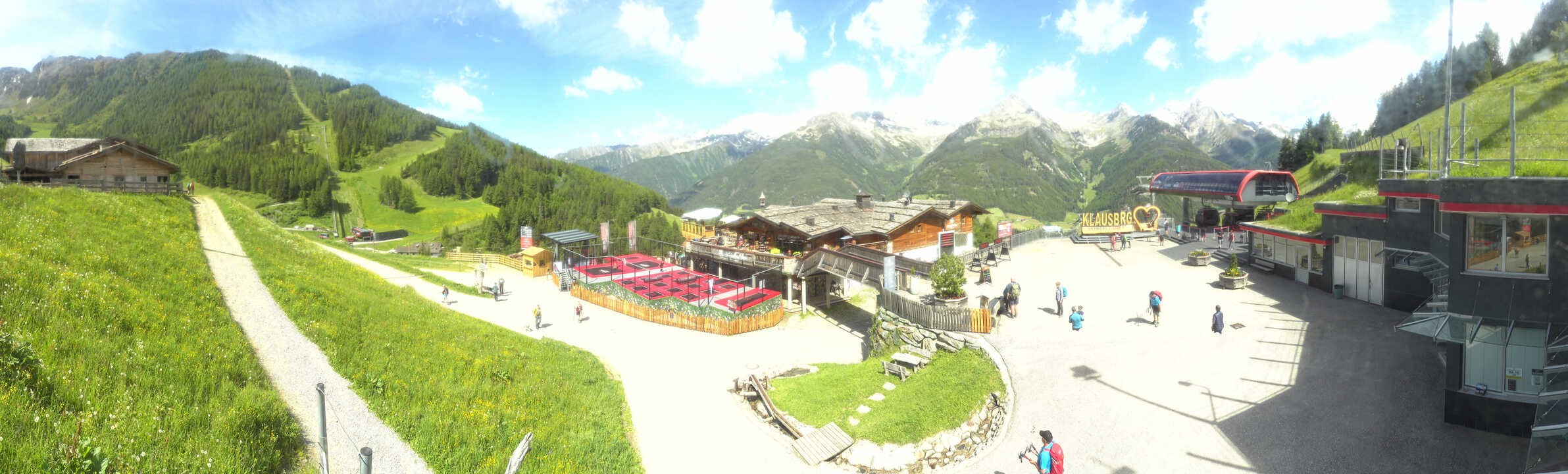 Archived image Webcam Klausberg - mountain restaurant Kristallalm in Ahrn Valley (South Tyrol)