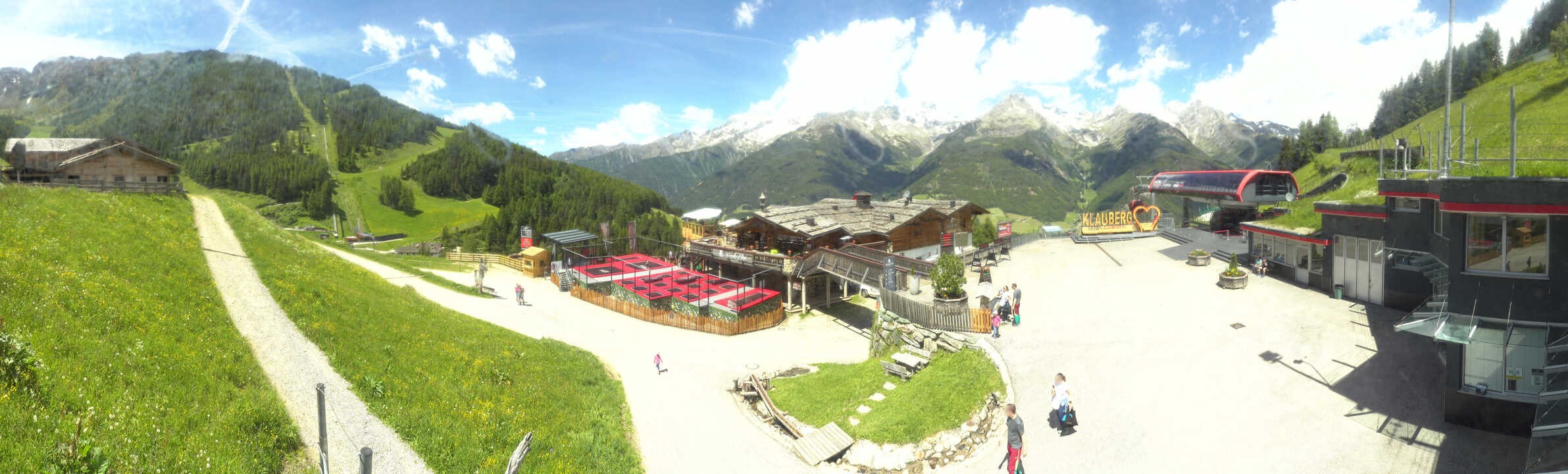 Archived image Webcam Klausberg - mountain restaurant Kristallalm in Ahrn Valley (South Tyrol)