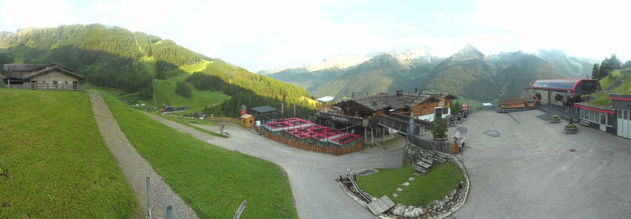 Archived image Webcam Klausberg - mountain restaurant Kristallalm in Ahrn Valley (South Tyrol)