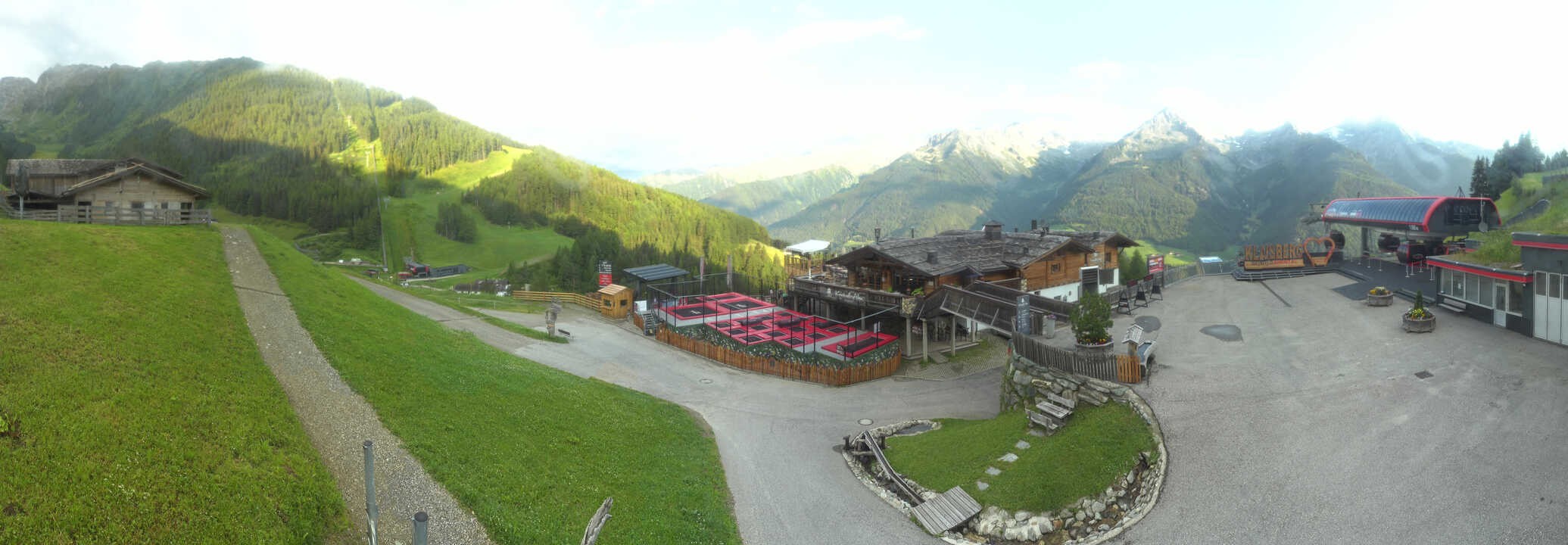 Archived image Webcam Klausberg - mountain restaurant Kristallalm in Ahrn Valley (South Tyrol)