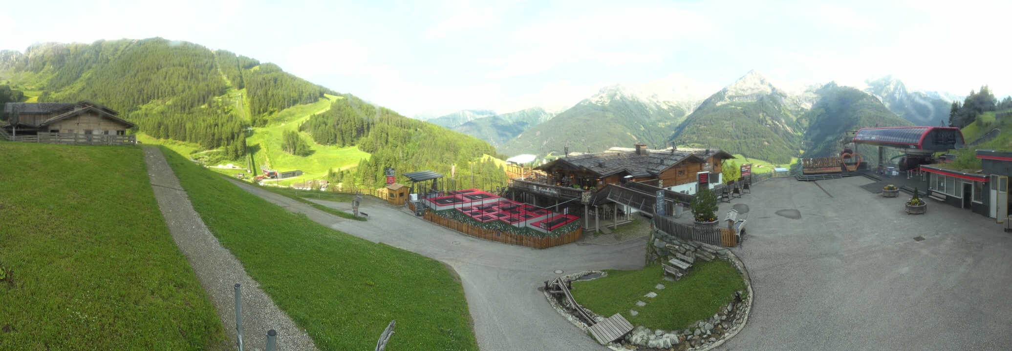 Archived image Webcam Klausberg - mountain restaurant Kristallalm in Ahrn Valley (South Tyrol)
