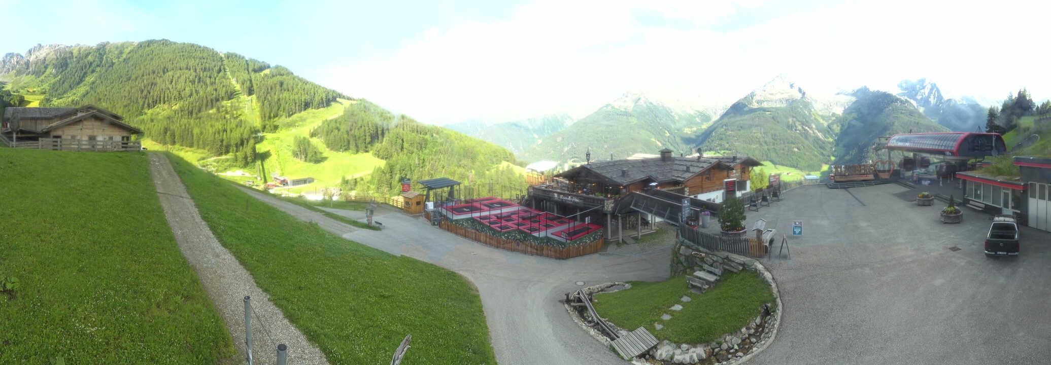 Archived image Webcam Klausberg - mountain restaurant Kristallalm in Ahrn Valley (South Tyrol)
