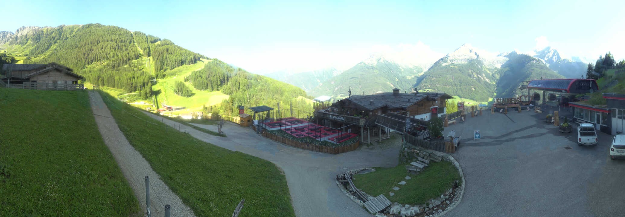 Archived image Webcam Klausberg - mountain restaurant Kristallalm in Ahrn Valley (South Tyrol)