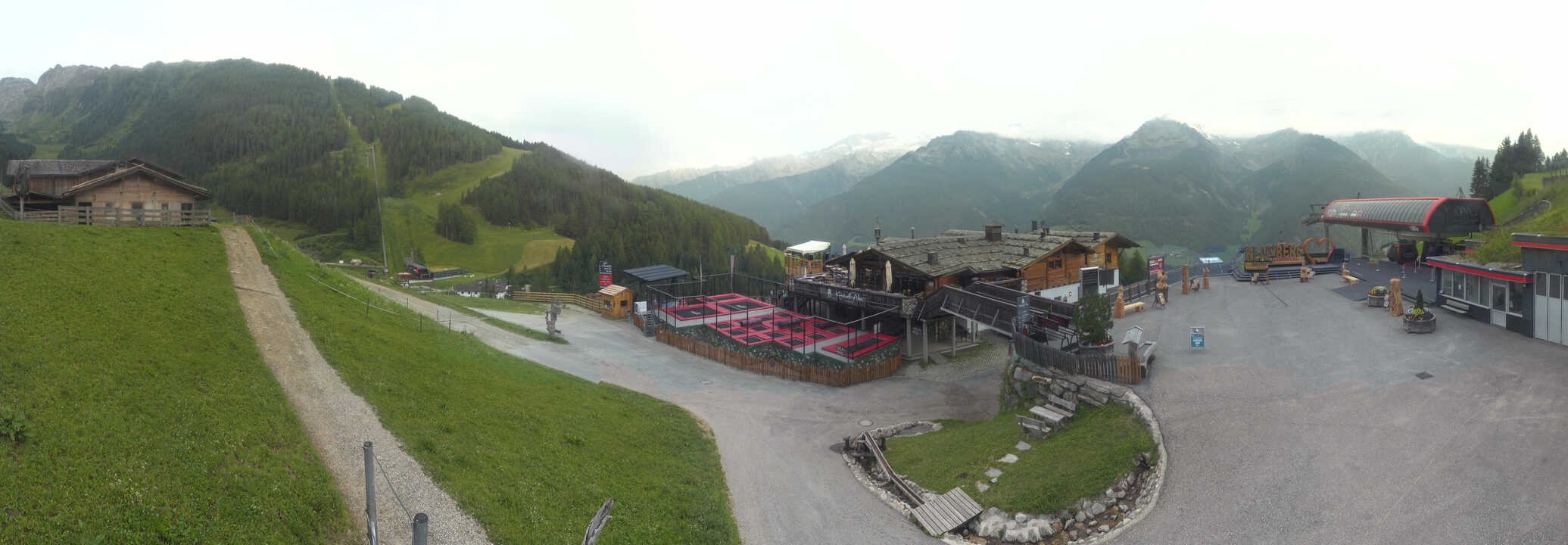 Archived image Webcam Klausberg - mountain restaurant Kristallalm in Ahrn Valley (South Tyrol)