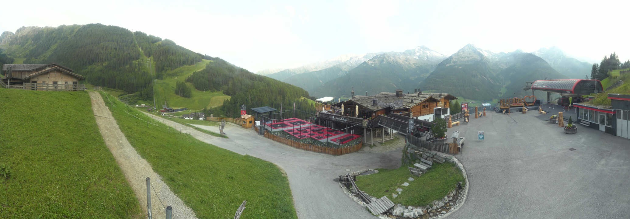 Archived image Webcam Klausberg - mountain restaurant Kristallalm in Ahrn Valley (South Tyrol)