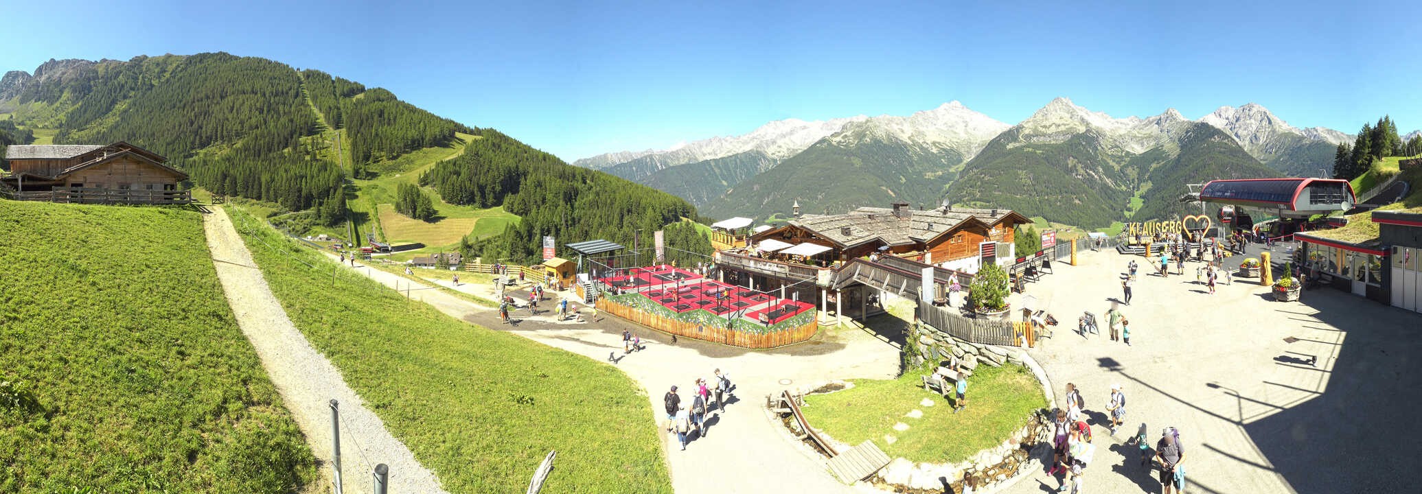 Archived image Webcam Klausberg - mountain restaurant Kristallalm in Ahrn Valley (South Tyrol)
