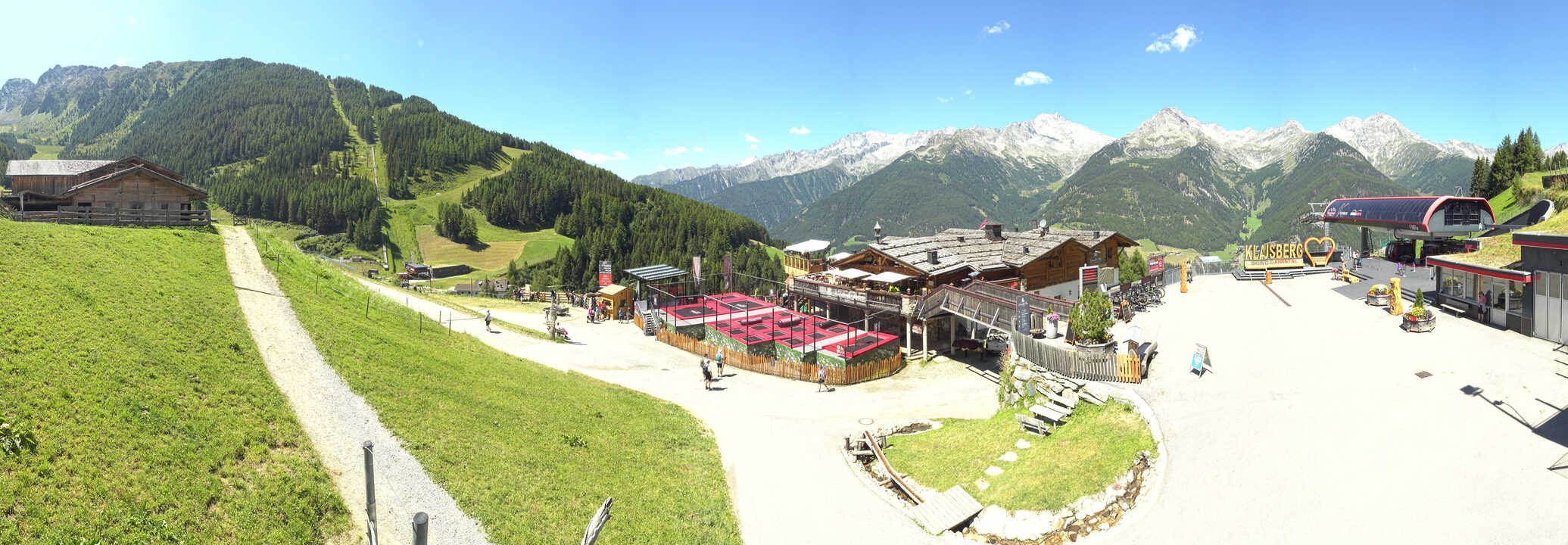 Archived image Webcam Klausberg - mountain restaurant Kristallalm in Ahrn Valley (South Tyrol)