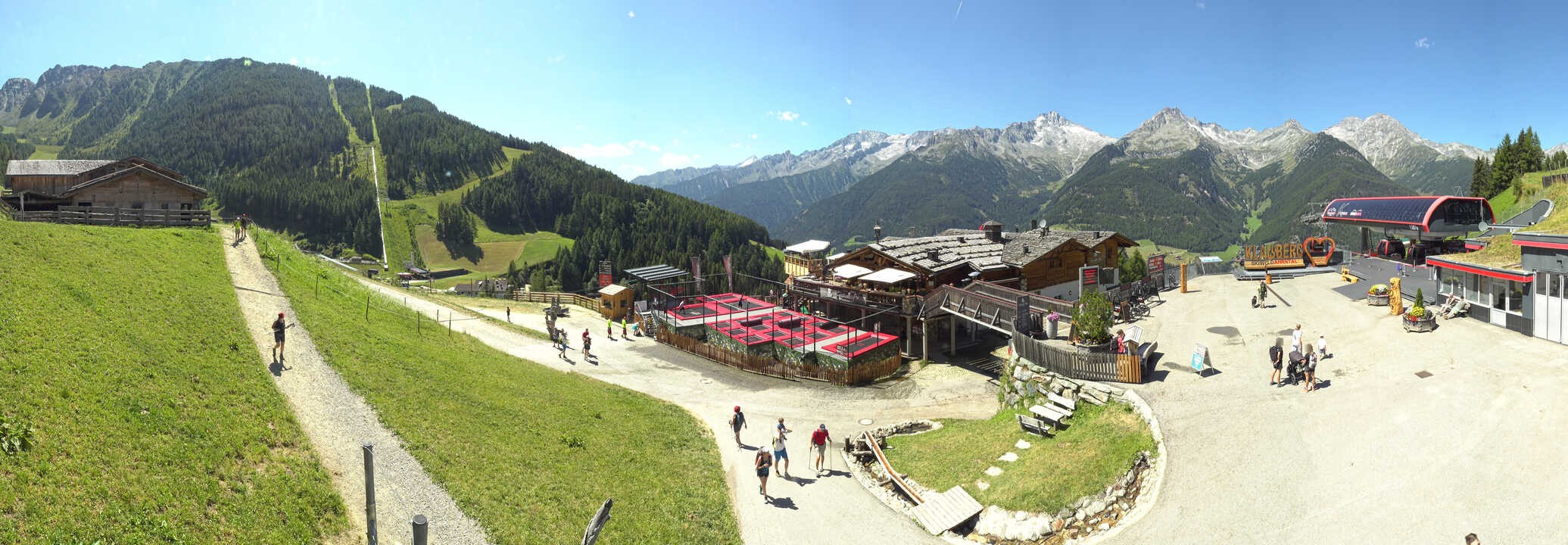 Archived image Webcam Klausberg - mountain restaurant Kristallalm in Ahrn Valley (South Tyrol)