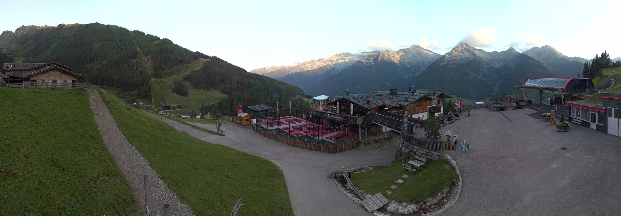Archiv Foto Webcam Klausberg - Blick auf Kristallalm im Ahrntal (Südtirol)