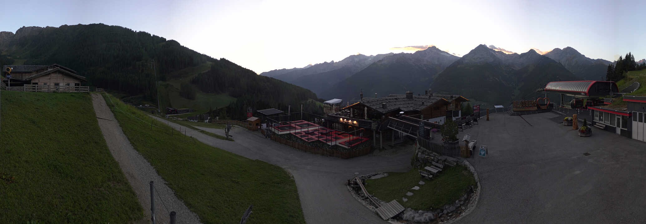 Archiv Foto Webcam Klausberg - Blick auf Kristallalm im Ahrntal (Südtirol)