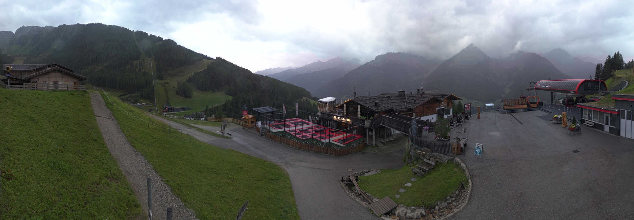 Archived image Webcam Klausberg - mountain restaurant Kristallalm in Ahrn Valley (South Tyrol)