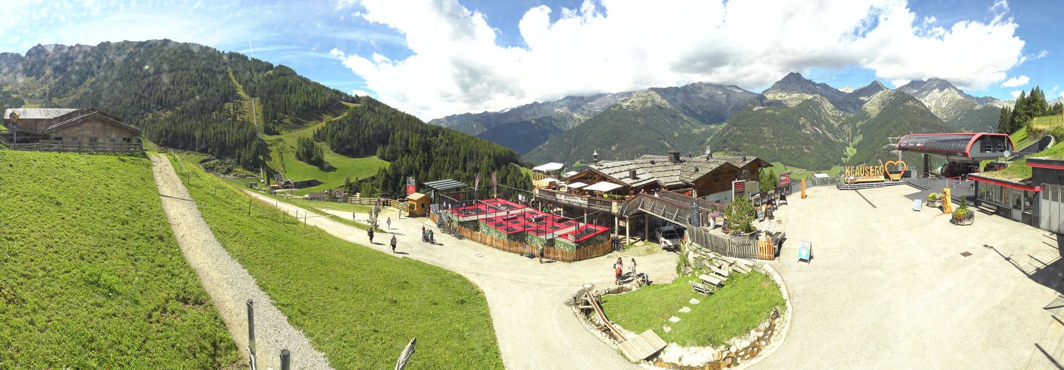 Archived image Webcam Klausberg - mountain restaurant Kristallalm in Ahrn Valley (South Tyrol)