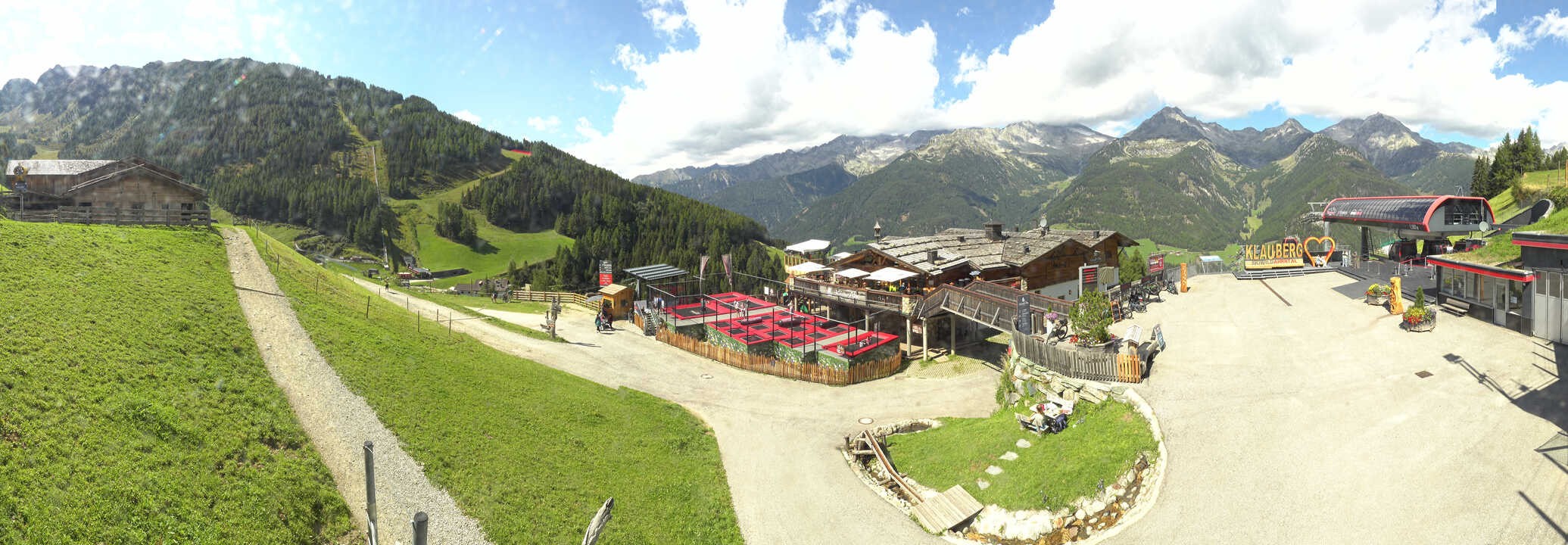 Archived image Webcam Klausberg - mountain restaurant Kristallalm in Ahrn Valley (South Tyrol)
