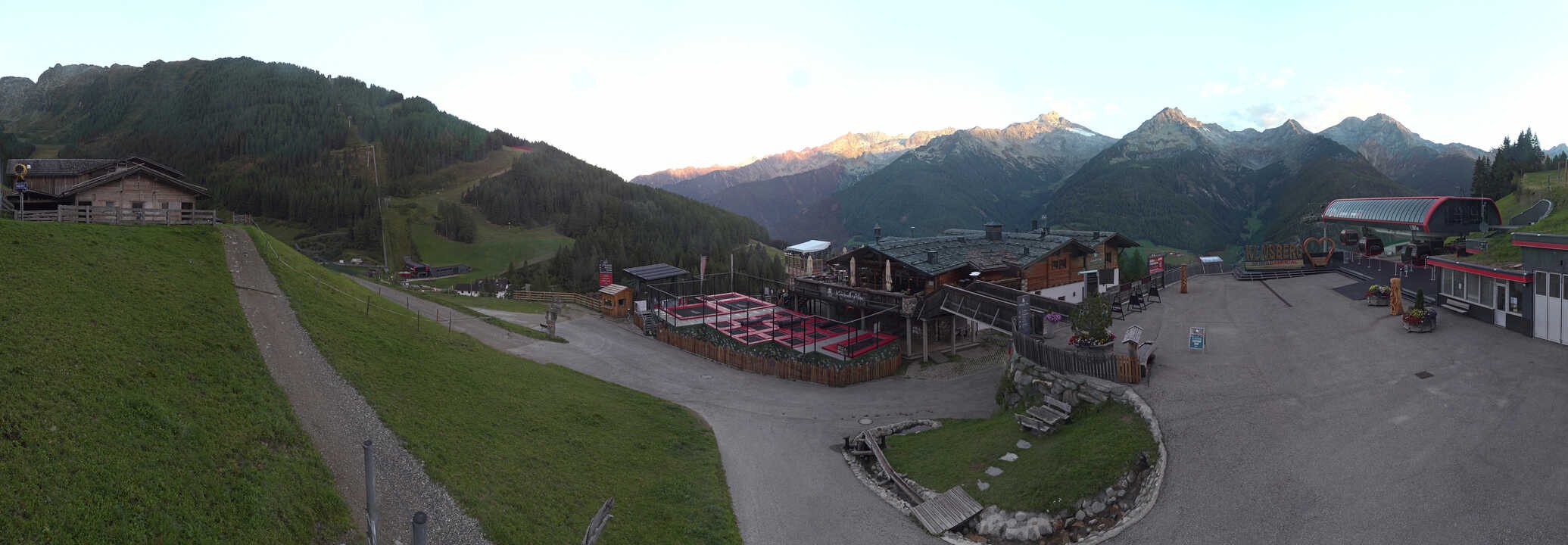 Archiv Foto Webcam Klausberg - Blick auf Kristallalm im Ahrntal (Südtirol)