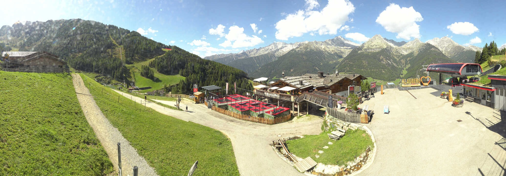 Archived image Webcam Klausberg - mountain restaurant Kristallalm in Ahrn Valley (South Tyrol)