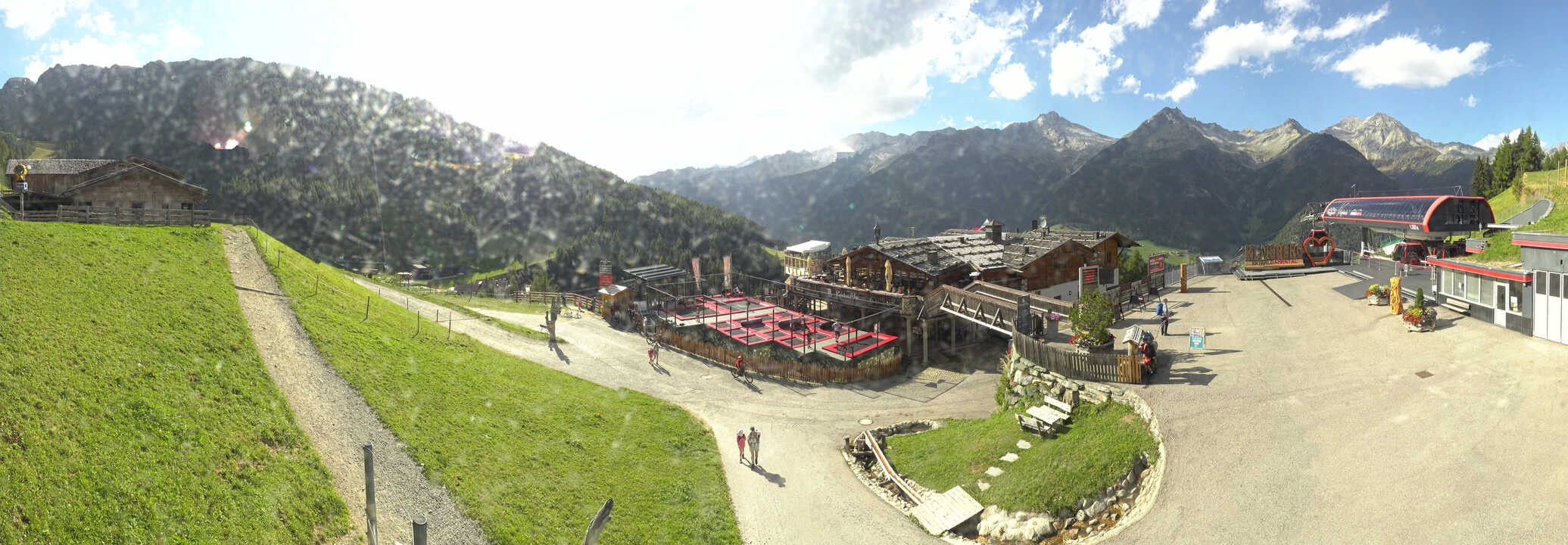 Archived image Webcam Klausberg - mountain restaurant Kristallalm in Ahrn Valley (South Tyrol)