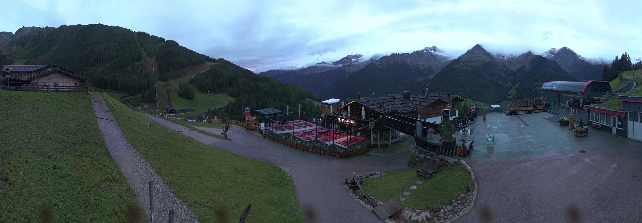 Archiv Foto Webcam Klausberg - Blick auf Kristallalm im Ahrntal (Südtirol)