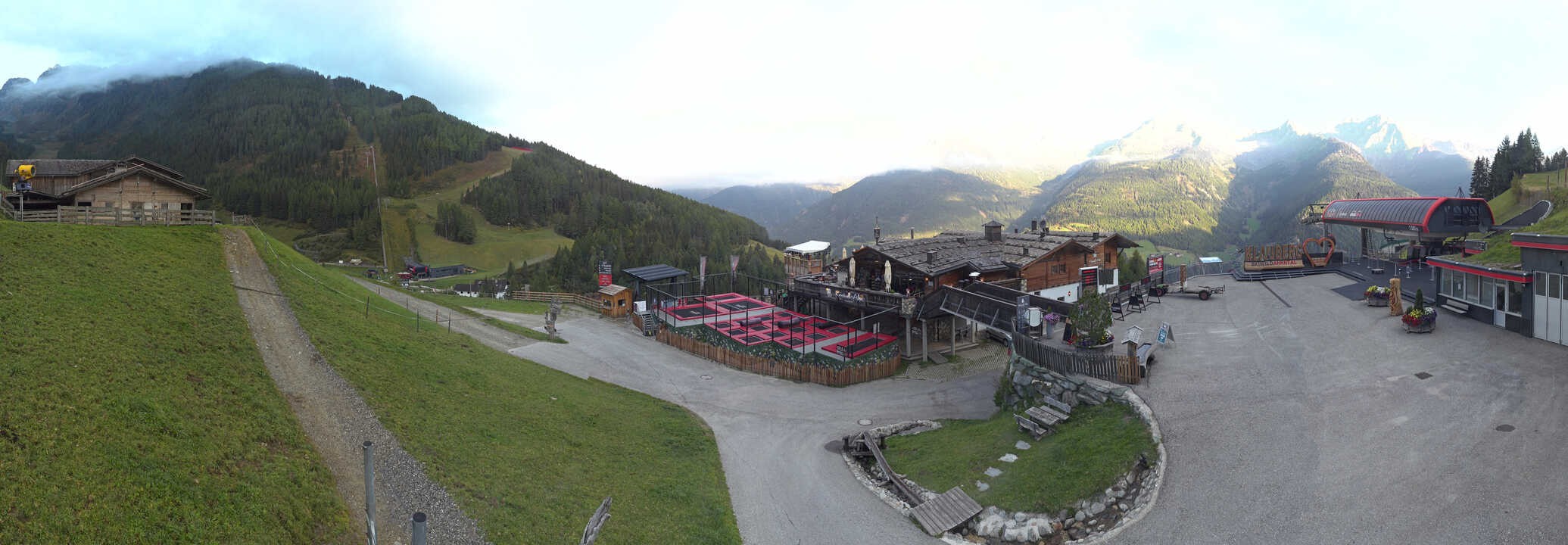 Archived image Webcam Klausberg - mountain restaurant Kristallalm in Ahrn Valley (South Tyrol)