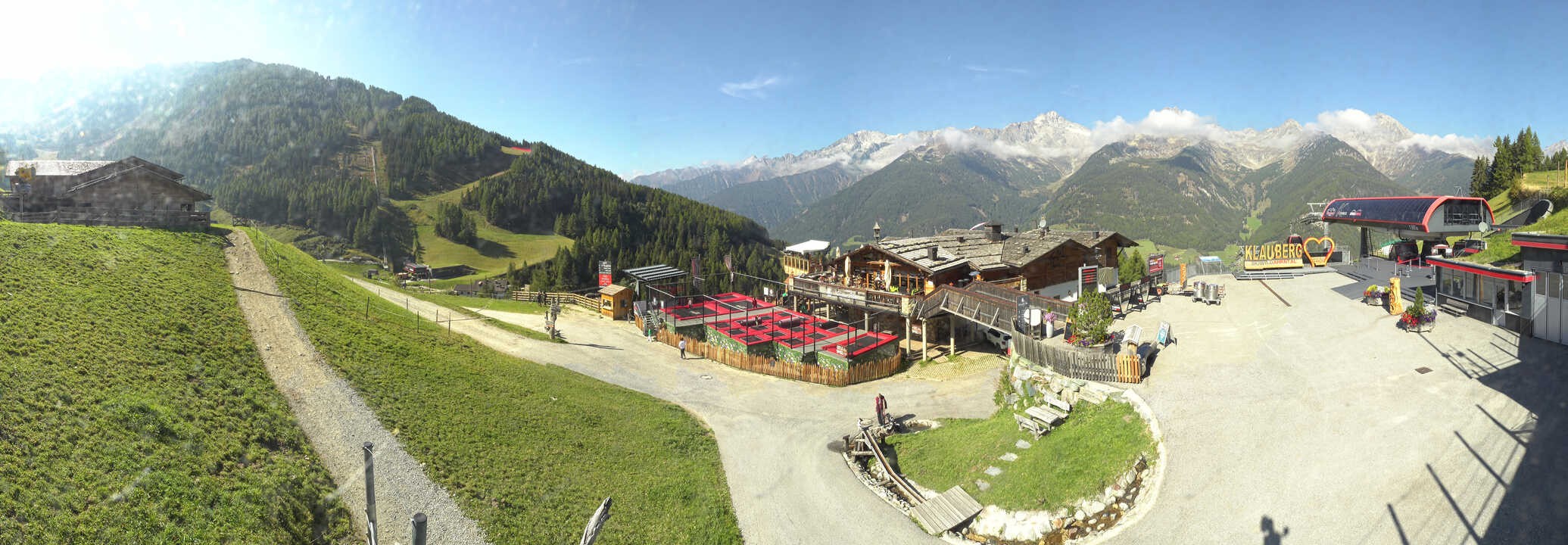 Archived image Webcam Klausberg - mountain restaurant Kristallalm in Ahrn Valley (South Tyrol)