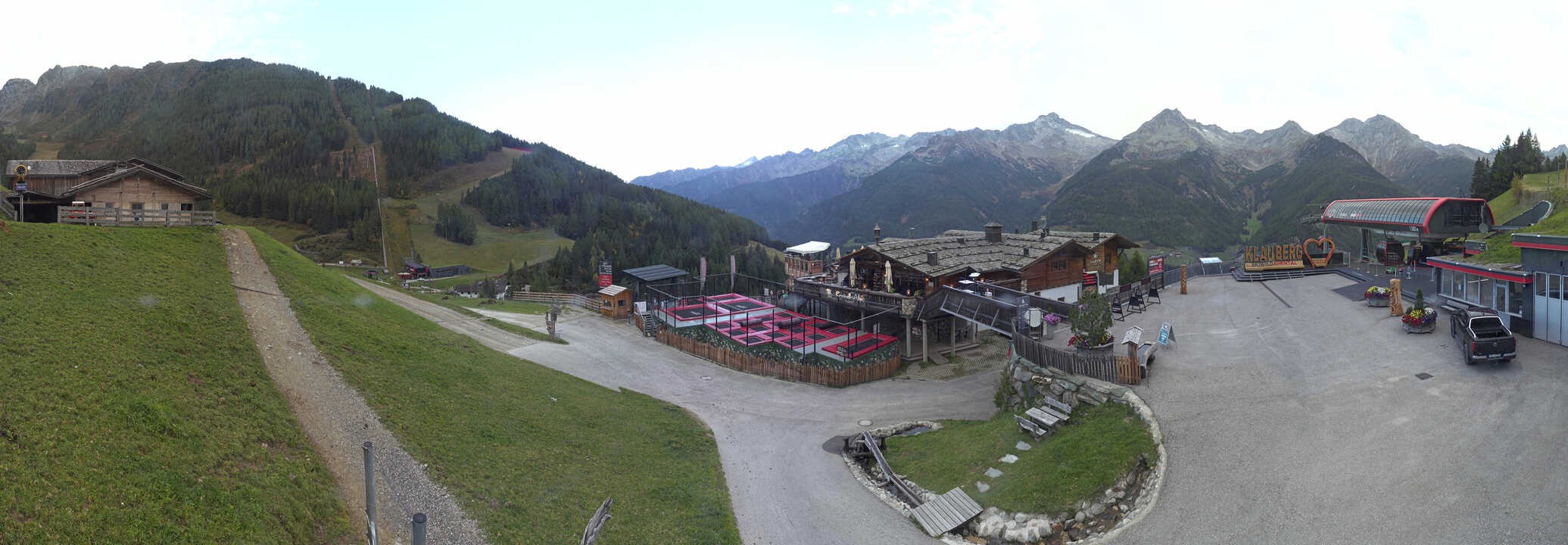 Archived image Webcam Klausberg - mountain restaurant Kristallalm in Ahrn Valley (South Tyrol)