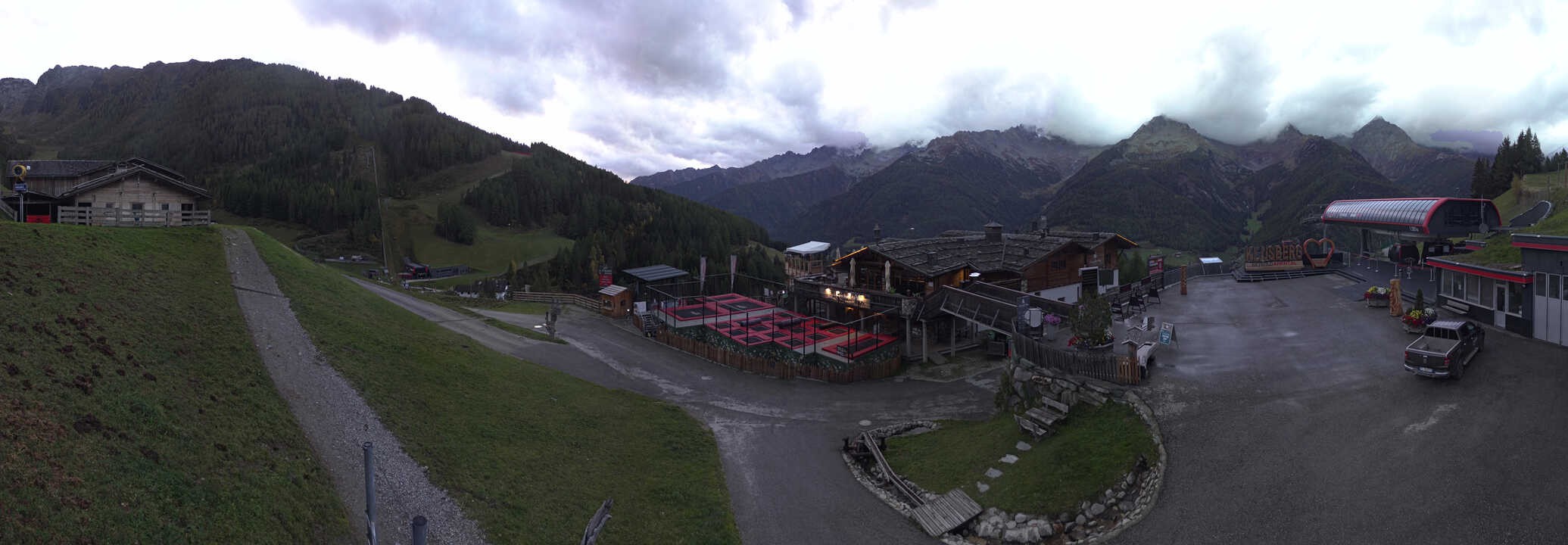 Archived image Webcam Klausberg - mountain restaurant Kristallalm in Ahrn Valley (South Tyrol)