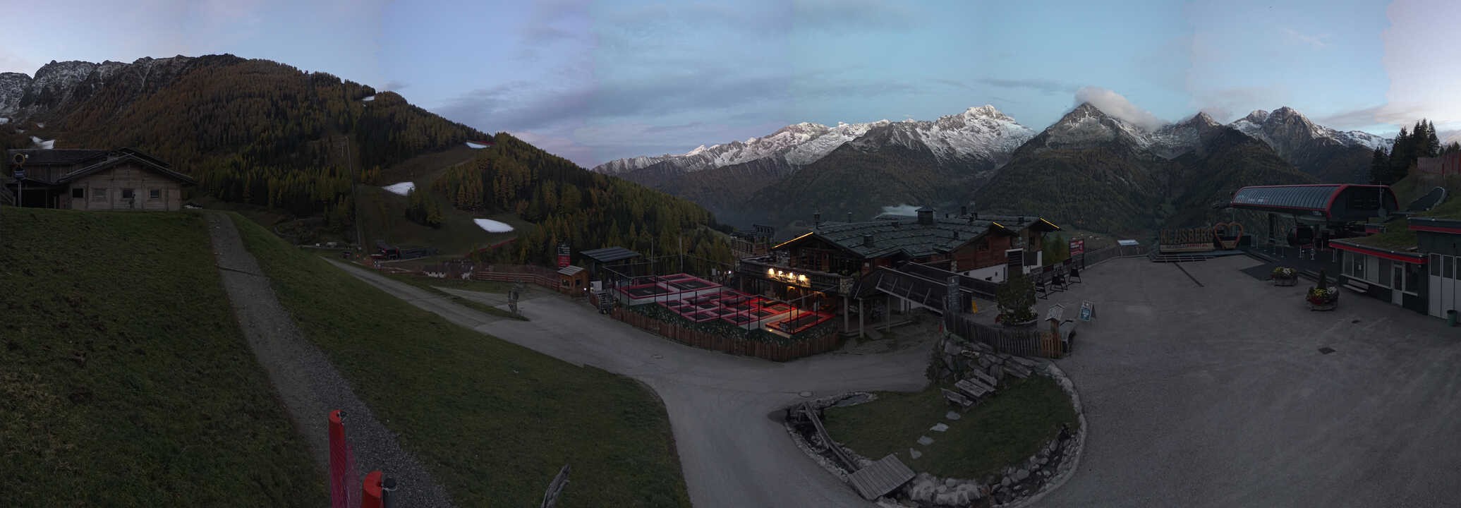 Archived image Webcam Klausberg - mountain restaurant Kristallalm in Ahrn Valley (South Tyrol)