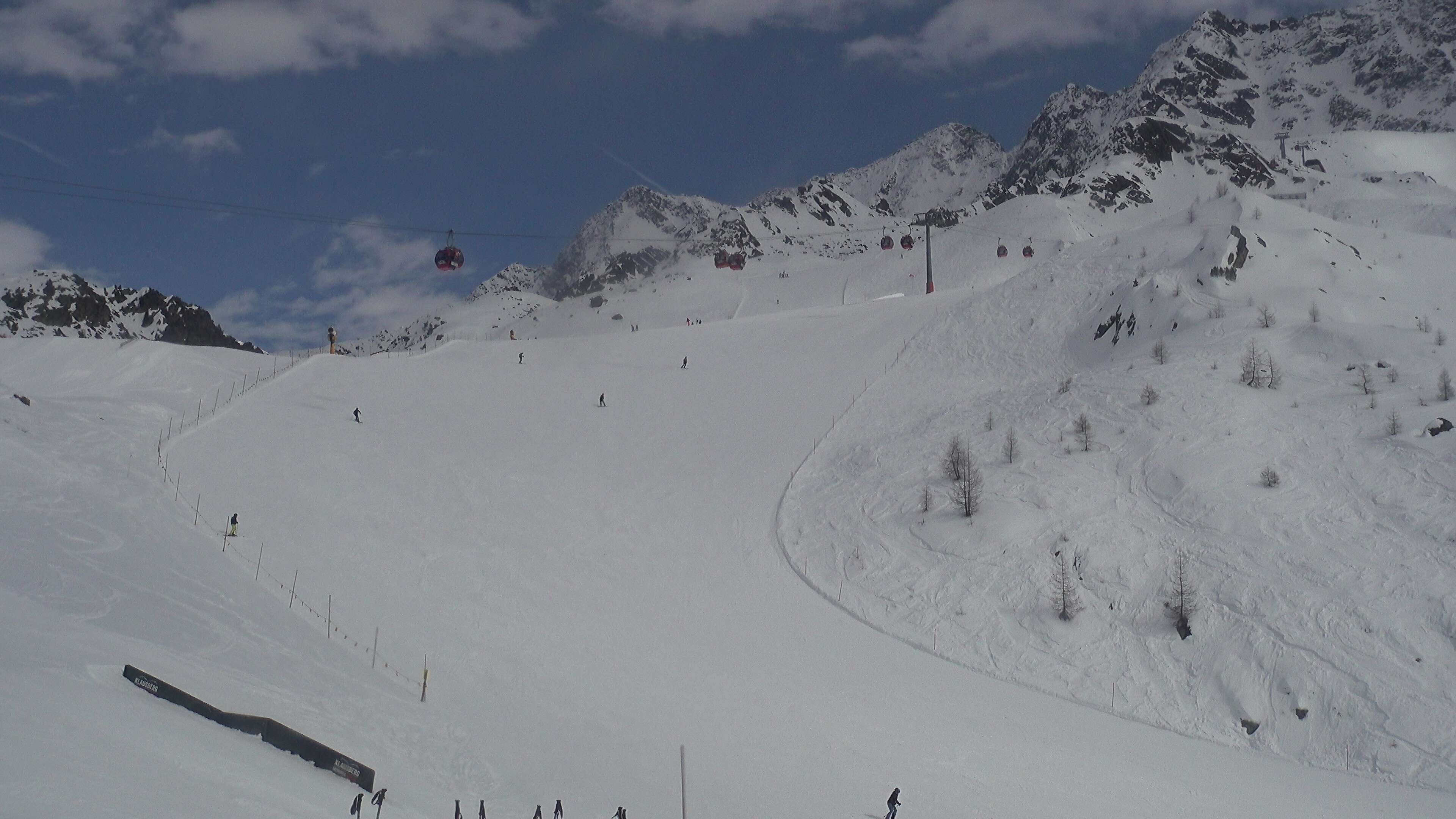 Archived image Webcam Hiking area Klausberg in South Tyrol (1.950 m) - View of lifts Klaussee I and II